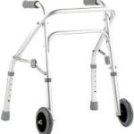 Walker with front wheels